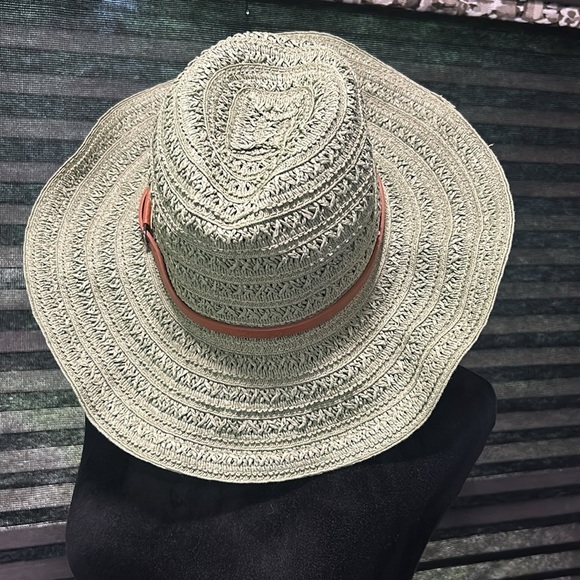 Vince Camuto Women’s Green Open Weave Cowgirl Hat w Brown Band OS‎ - Picture 3 of 7